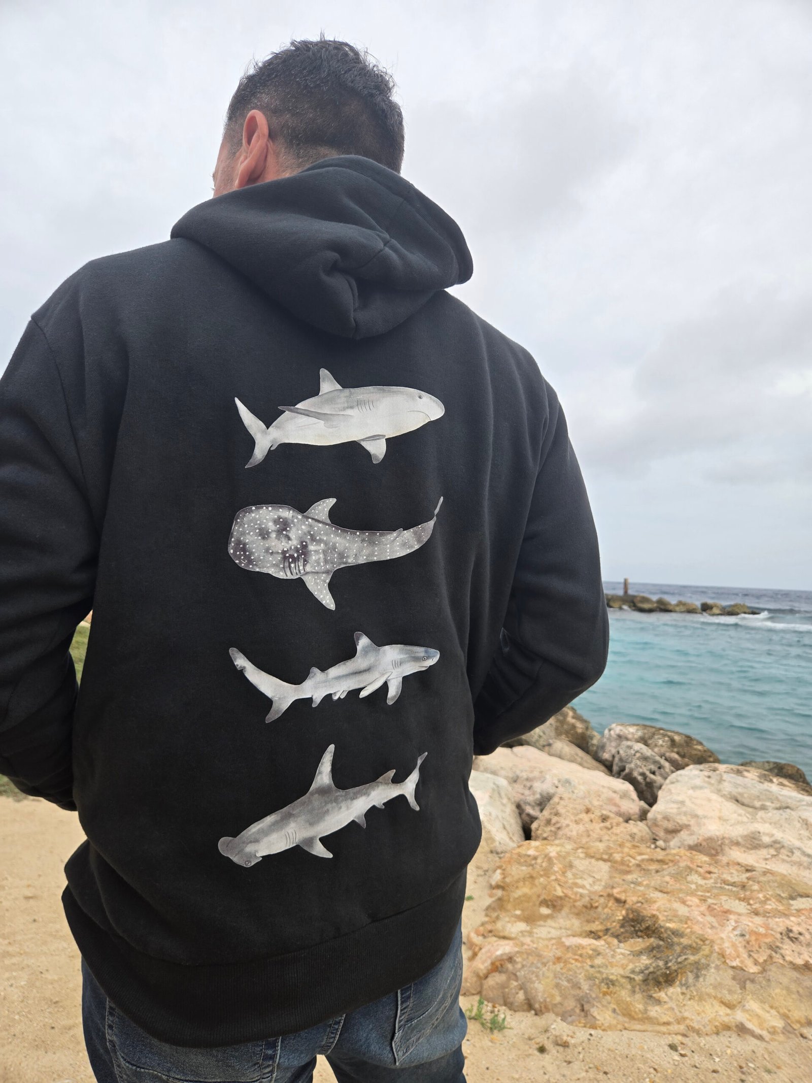 Buzo Hoodie Sharks - oversize unisex