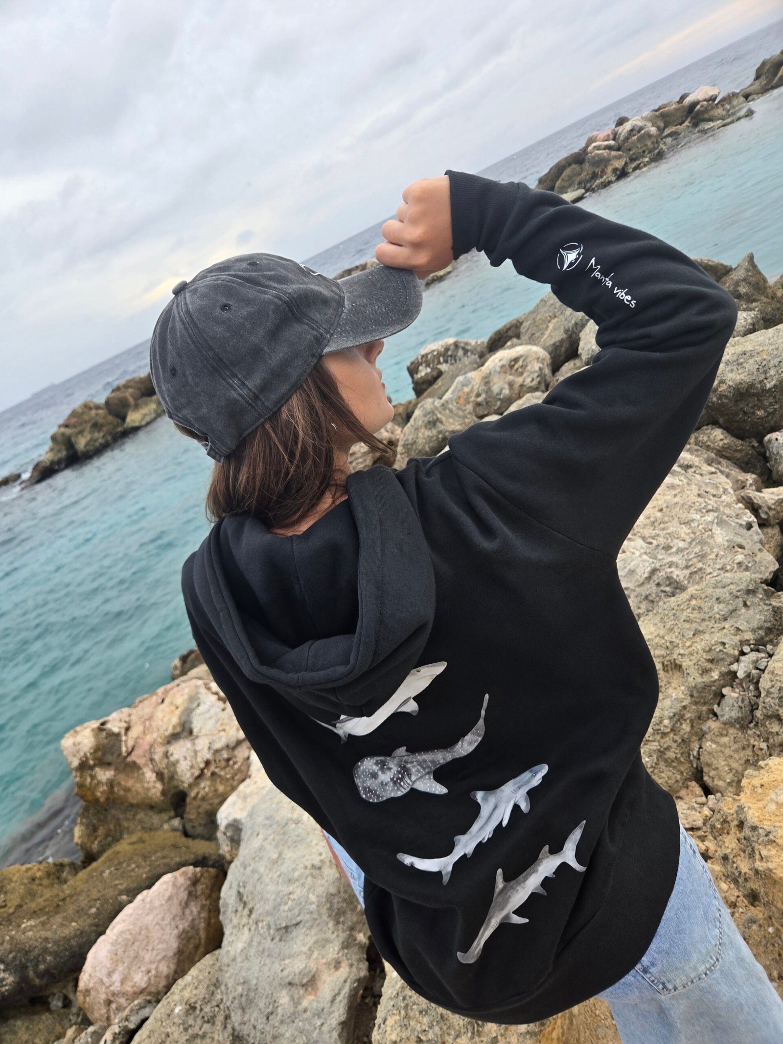 Buzo Hoodie Sharks - oversize unisex - Image 5